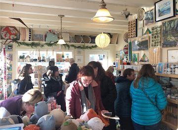 maine/mount-desert-island/shop/swallowfield