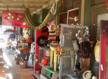 new-mexico/llano-estacado/shop/whimseys-antiques
