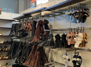 canada/golden-horseshoe/shop/stitches