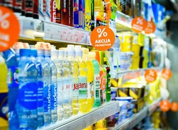 croatia/brac-island/shop/studenac-market