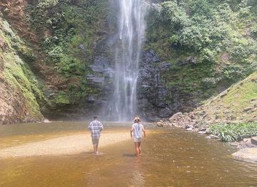 ghana/wli-waterfalls/shop/uprise-travel