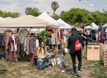 california/venice-beach/shop/artists-fleas-venice