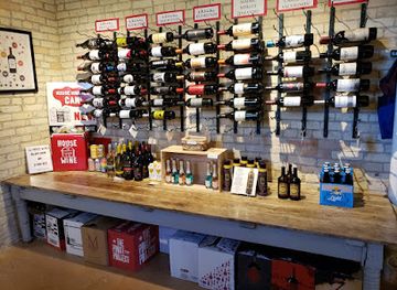 michigan/traverse-city/shop/b50-the-village-store