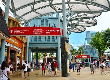 singapore/sentosa/shop/the-forum