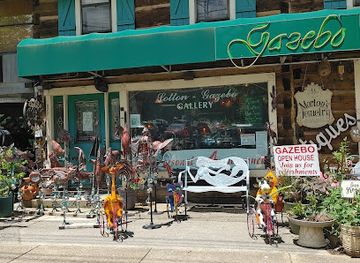 tennessee/gatlinburg/shop/gazebo