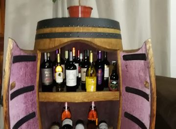 chile/colchagua-valley/shop/barriles-bar-isla-de-yaquil