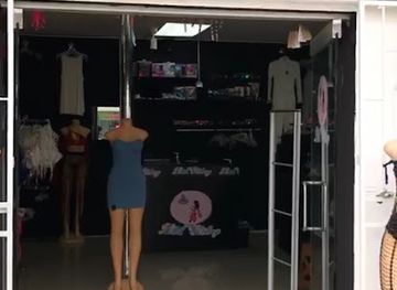 trinidad-and-tobago/arima/shop/l-a-clothing