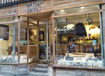 switzerland/zermatt/shop/maison-davis-concept-store-art-gallery