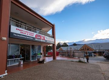 australia/snowy-mountains/shop/ess-boardstore-jindy