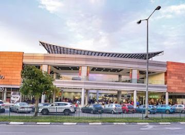 israel/hadera/shop/mul-hapardes-shopping-mall