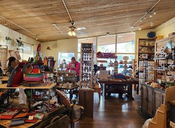 arizona/scottsdale/shop/the-purple-saguaro