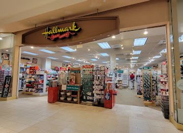 connecticut/danbury/shop/barry-s-hallmark-shop