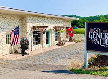 north-carolina/great-smoky-mountains/shop/lanier-s-general-store