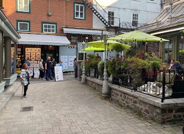 canada/quebec-city/shop/little-blue-house-quebec