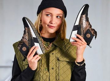 hungary/western-transdanubia/shop/trendi-fehernemu-es-cipobolt