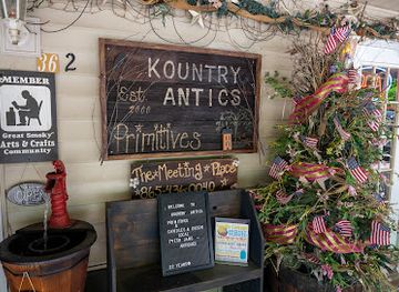 tennessee/gatlinburg/shop/kountry-antics