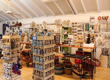 michigan/saugatuck/shop/lucia-s-world-emporium-saugatuck