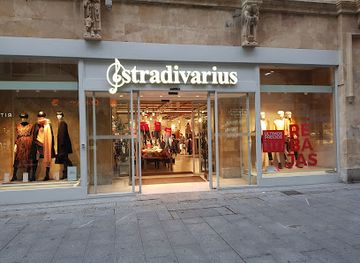 spain/salamanca/shop/stradivarius
