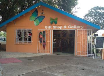belize/crooked-tree-wildlife-sanctuary/shop/the-orange-gallery