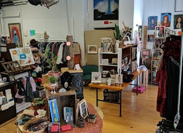 massachusetts/mohawk-trail-state-forest/shop/common-folk-artist-collective