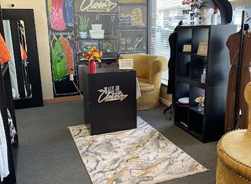 california/antioch/shop/the-walk-in-closet-clothing-boutique