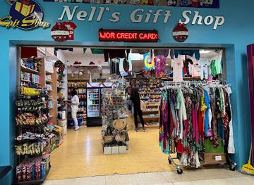 turks-and-caicos-islands/malcolm-s-road-beach/shop/nell-s-gift-shop