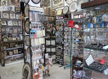 jordan/wadi-rum/shop/arabella-workshop-for-mosaics