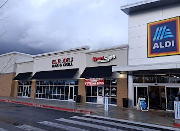 mississippi/the-golden-triangle/shop/triangle-crossing-shopping-center