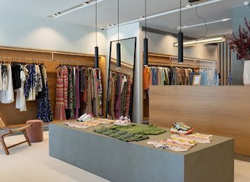 portugal/porto/foz-do-douro/shop/becode-foz