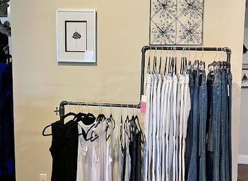 kentucky/paducah/shop/joonieglam-boutique