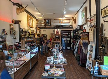 michigan/east-michigan/shop/this-that-the-odder-things