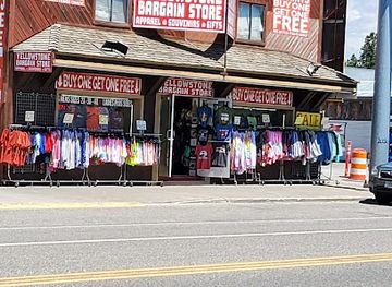 montana/yellowstone-national-park/shop/best-of-yellowstone