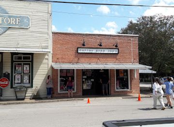 texas/new-braunfels/shop/cotton-eyed-joe-s