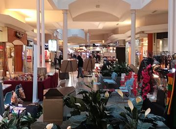 illinois/great-river-road/shop/river-oaks-west-shopping-center