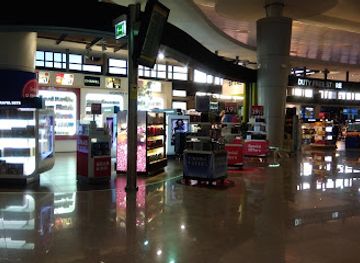 portugal/azores/shop/azores-duty-free