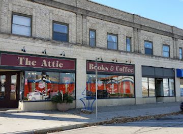 wisconsin/green-bay/shop/the-attic-corner