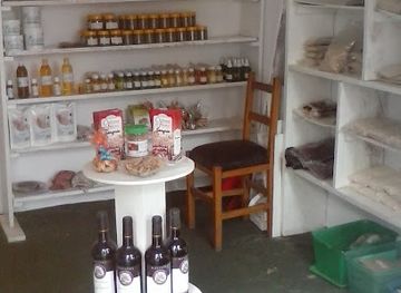 togo/togo-mountains/shop/natural-shop-apres-station-shell