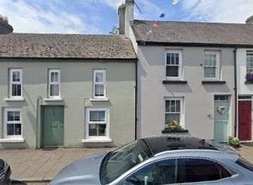 ireland/giant-s-causeway/shop/hollie-s-highlighters