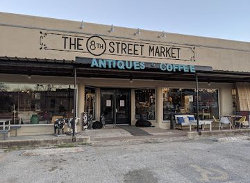 texas/edwards-plateau/shop/the-8th-street-market