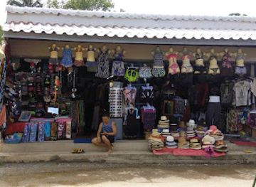 thailand/koh-chang/shop/koh-chang-bang-bao-hear-dee-shop