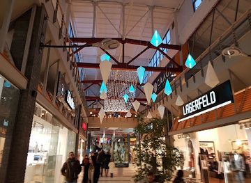 ukraine/svydovets-mountains/shop/cosmo-multimall