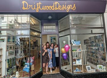 united-kingdom/cardiff/shop/driftwood-designs-cardiff
