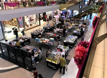 singapore/orchard-road/shop/the-centrepoint