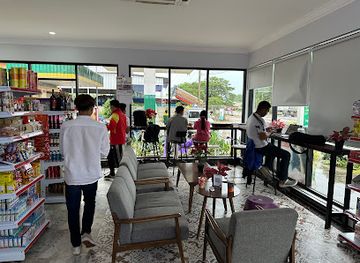 cambodia/battambang-province/shop/familymart