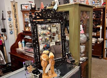 texas/corpus-christi/shop/thias-knick-knacks