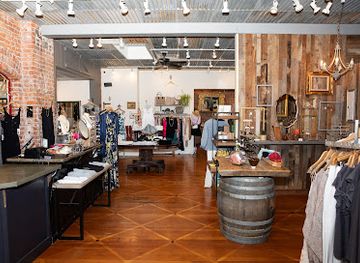 oregon/high-desert/shop/lulu-s-boutique