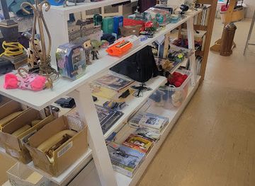 virginia/eastern-shore/shop/margaret-s-gifts-2000