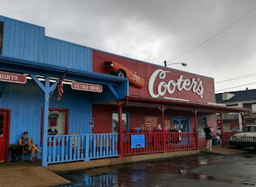 tennessee/highland-rim/shop/willie-nelson-and-friends-museum-and-nashville-souvenirs
