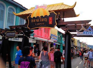 thailand/phu-kradueng/shop/lard-yai-market