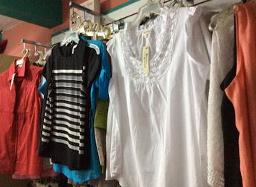 grenada/saint-patrick/shop/tease-bootyque